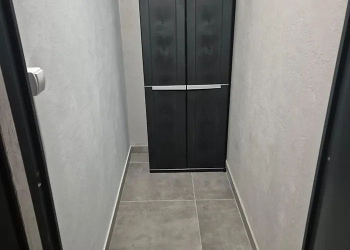 Z Prywatnym Garazem Narciarska 14h