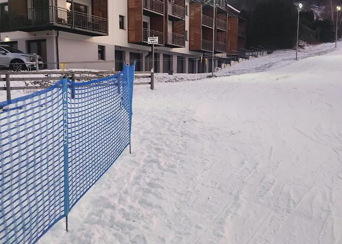 Z Prywatnym Garazem Narciarska 14h דירה *