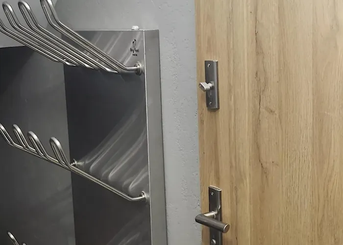 Z Prywatnym Garazem Narciarska 14h דירה שצ'צ'ירק