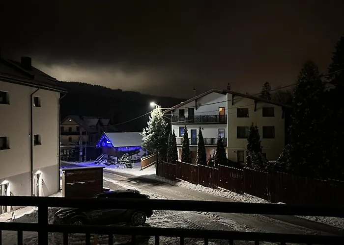 Z Prywatnym Garazem Narciarska 14h דירה